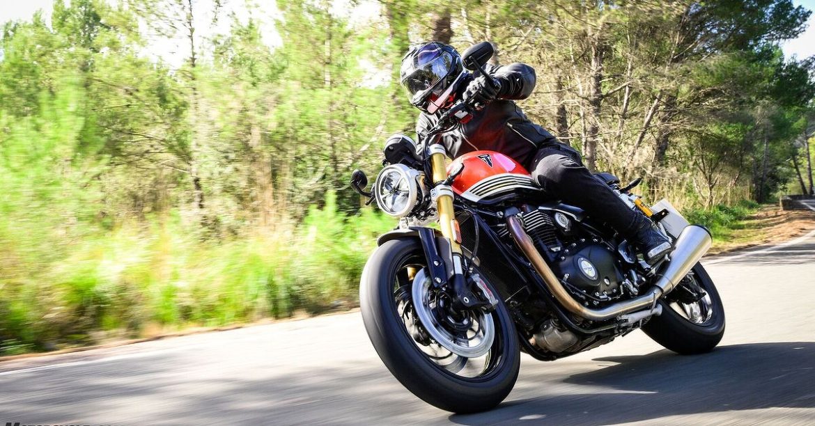 Cette moto va bouleverser votre façon de rouler 🏍️💨 : ce que vous ne savez pas encore sur la Triumph 2025